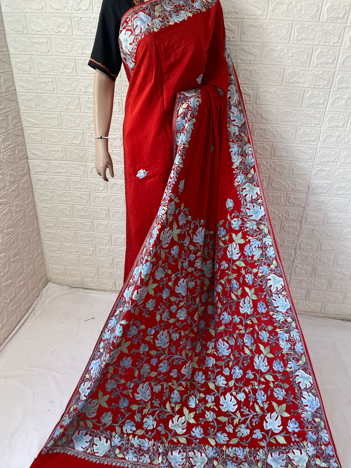 Ari Work with Crape Fabric Saree